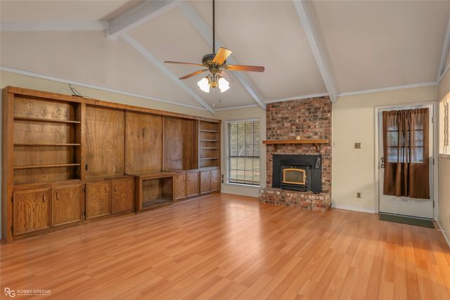 8615 Hollow Bluff Drive, Haughton, LA 71037