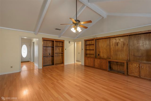 8615 Hollow Bluff Drive, Haughton, LA 71037