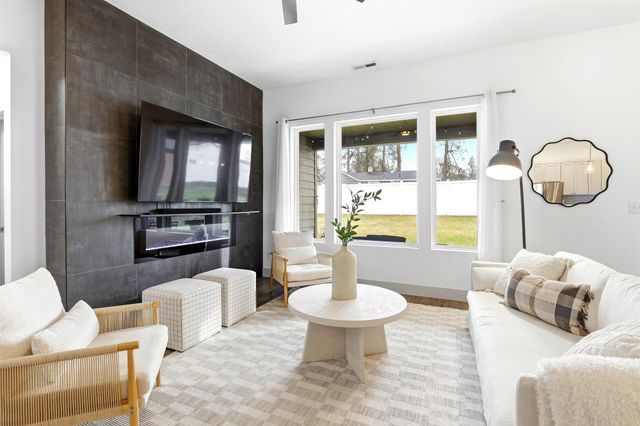 6916 E 4th Ave, Spokane Valley, WA 99212