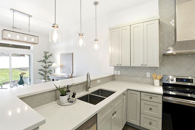 6916 E 4th Ave, Spokane Valley, WA 99212