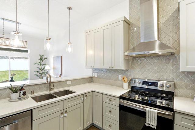 6916 E 4th Ave, Spokane Valley, WA 99212