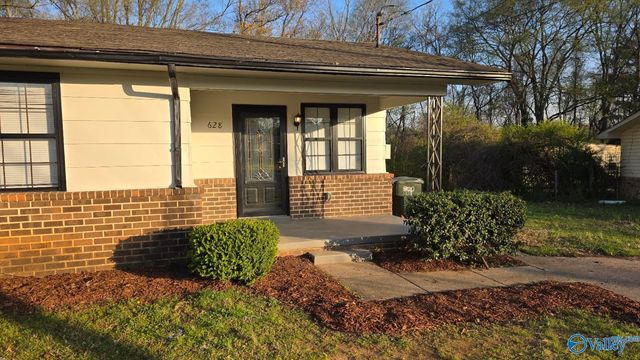 628 Canterbury Avenue, Decatur, AL 35601