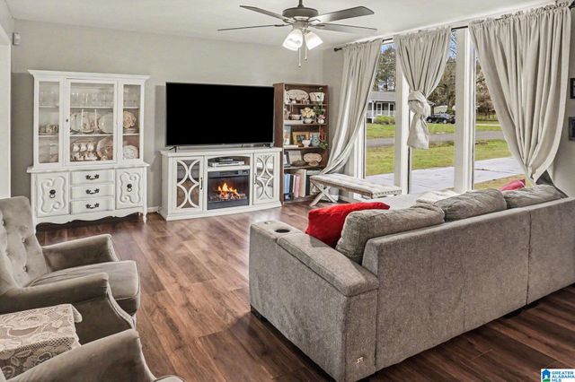 718 NATCHEZ TRAIL, Warrior, AL 35180