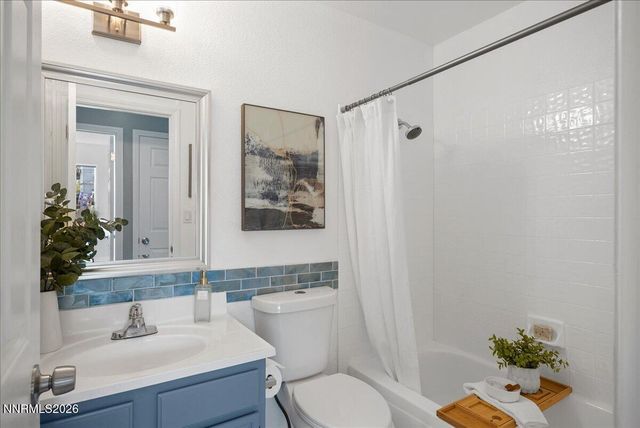 7295 Lindsey Lane, Sparks, NV 89436