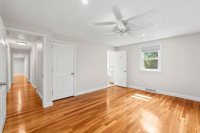 15 Crestwood Drive, Framingham, MA 01701