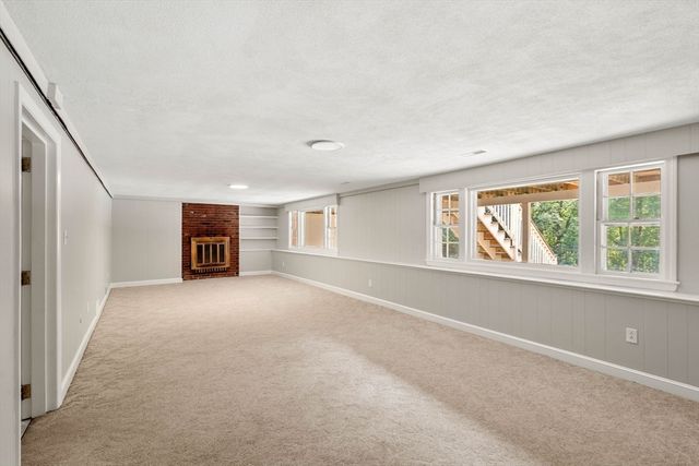 15 Crestwood Drive, Framingham, MA 01701