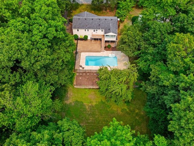 15 Crestwood Drive, Framingham, MA 01701