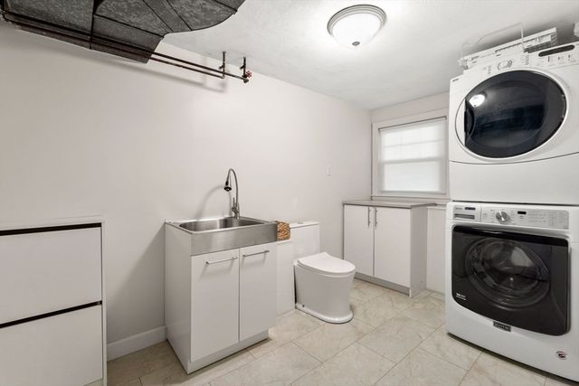 15 Crestwood Drive, Framingham, MA 01701