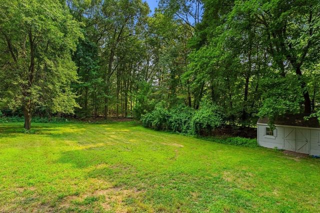 15 Crestwood Drive, Framingham, MA 01701