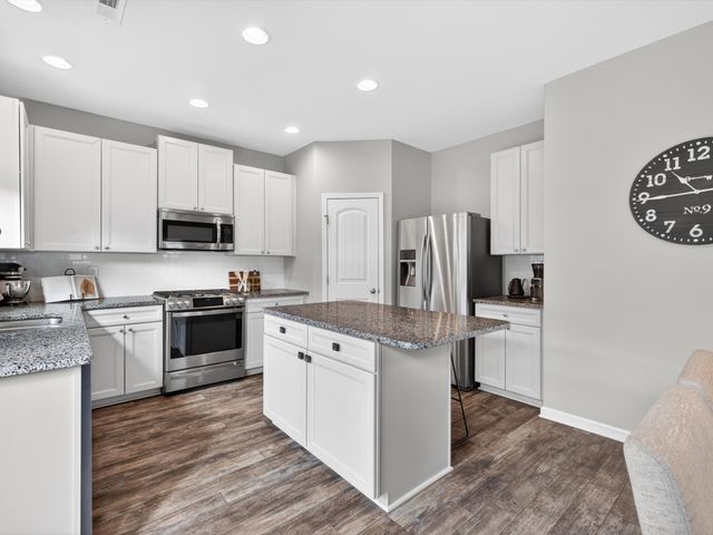 1804 Marcia Ct, Columbia, TN 38401