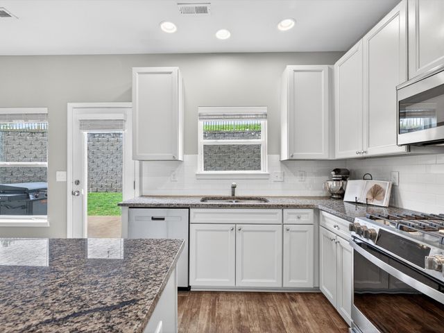 1804 Marcia Ct, Columbia, TN 38401