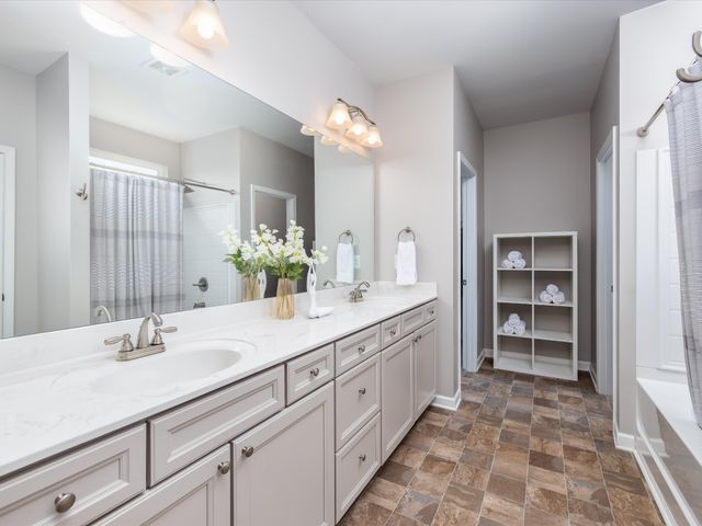 1804 Marcia Ct, Columbia, TN 38401