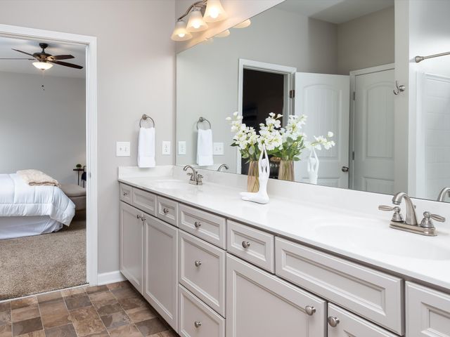 1804 Marcia Ct, Columbia, TN 38401