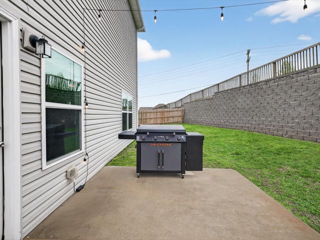 1804 Marcia Ct, Columbia, TN 38401