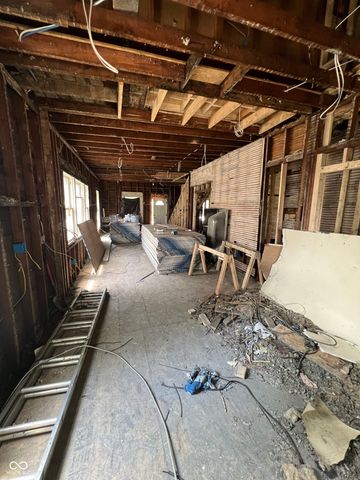 2817 N New Jersey, Indianapolis, IN 46205