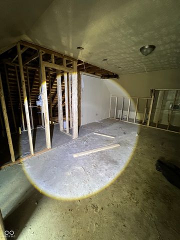 2817 N New Jersey, Indianapolis, IN 46205