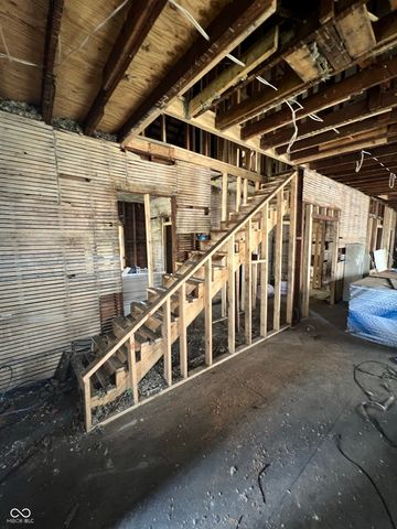 2817 N New Jersey, Indianapolis, IN 46205