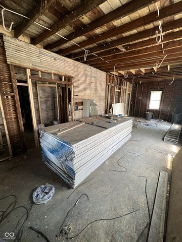 2817 N New Jersey, Indianapolis, IN 46205