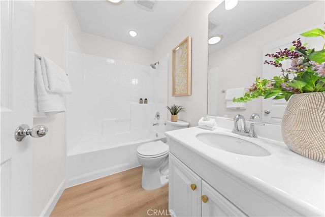213 Great Lawn, Irvine, CA 92620
