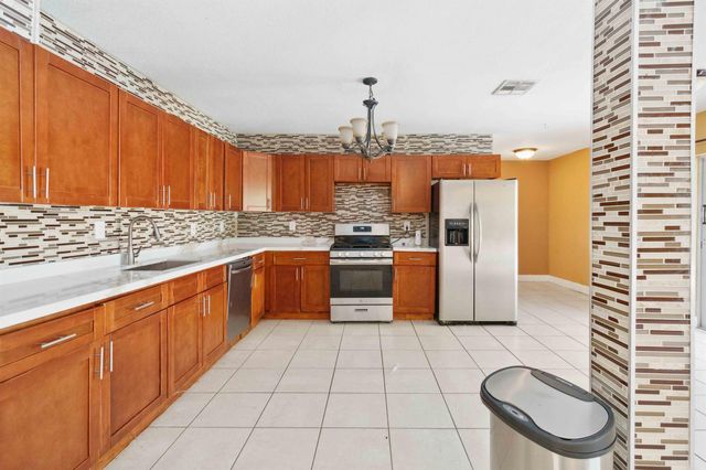3761 SW 1 Street, Fort Lauderdale, FL 33312