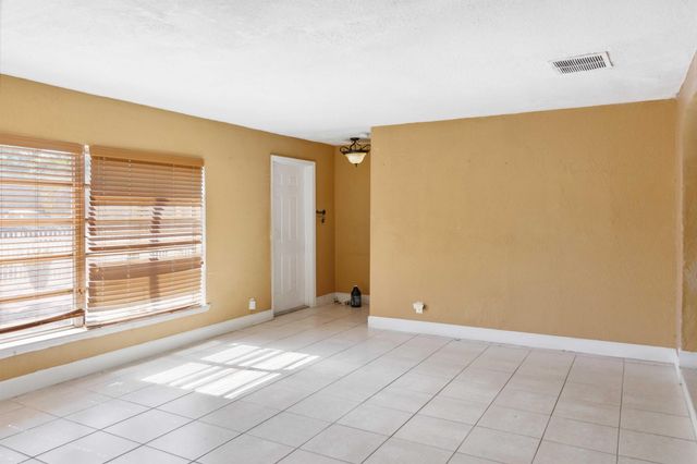 3761 SW 1 Street, Fort Lauderdale, FL 33312