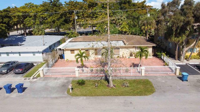 3761 SW 1 Street, Fort Lauderdale, FL 33312