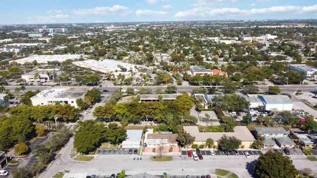3761 SW 1 Street, Fort Lauderdale, FL 33312