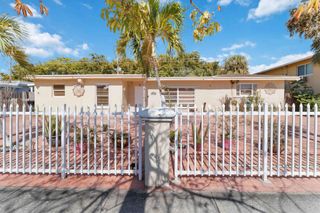 3761 SW 1 Street, Fort Lauderdale, FL 33312