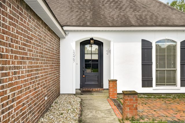 12467 Dutchtown Villa Dr, Geismar, LA 70734