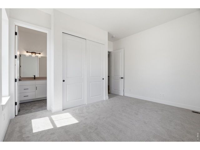 8463 Annapolis Dr, Windsor, CO 80528