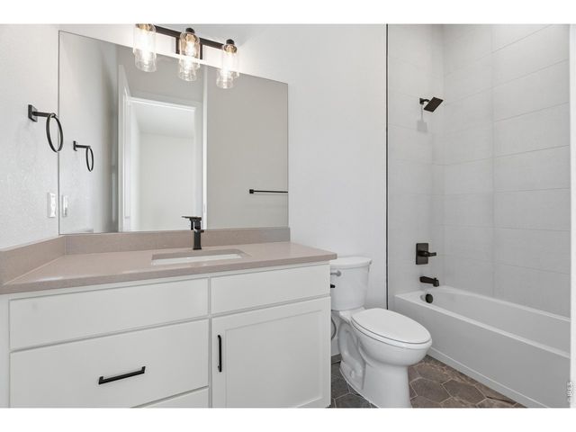 8463 Annapolis Dr, Windsor, CO 80528