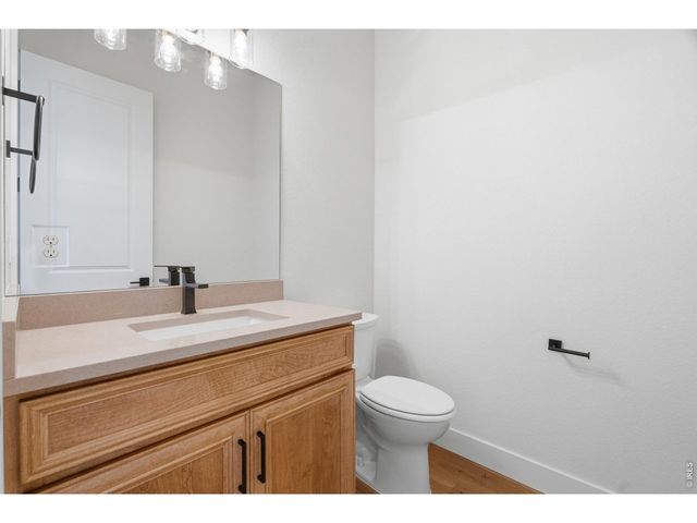 8463 Annapolis Dr, Windsor, CO 80528