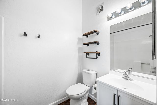 5146 E OAK Street 204, Phoenix, AZ 85008