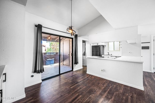 5146 E OAK Street 204, Phoenix, AZ 85008