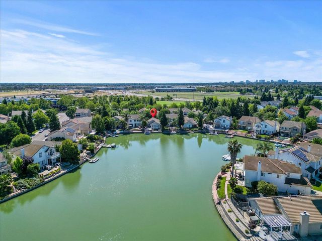 4803 Windsong St, Sacramento, CA 95834