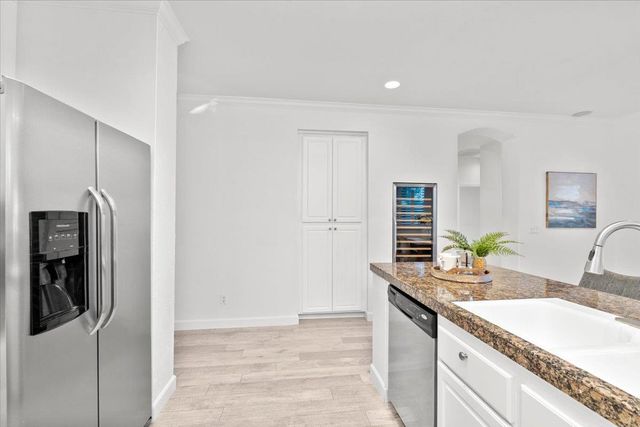 4803 Windsong St, Sacramento, CA 95834
