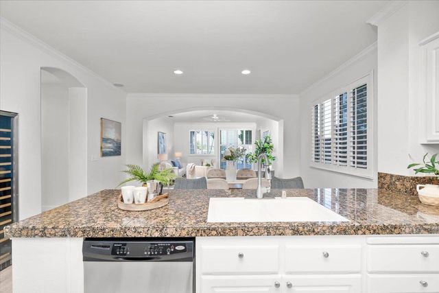 4803 Windsong St, Sacramento, CA 95834