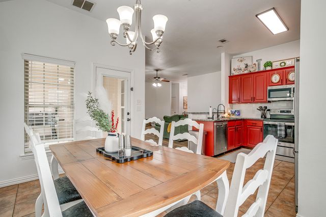 707 Brandt Street, Grandview, TX 76050