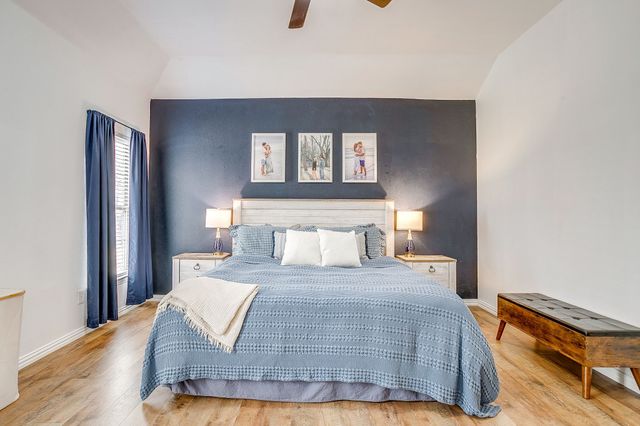 707 Brandt Street, Grandview, TX 76050