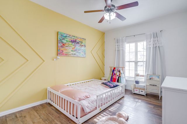 707 Brandt Street, Grandview, TX 76050