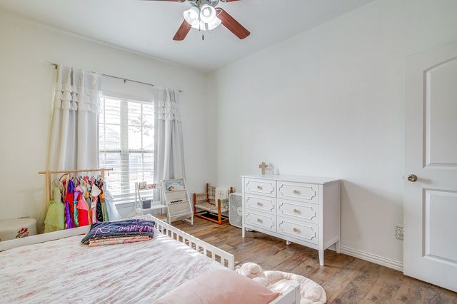 707 Brandt Street, Grandview, TX 76050