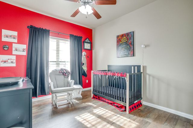 707 Brandt Street, Grandview, TX 76050