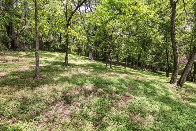 1116 Hitt Ln, Goodlettsville, TN 37072