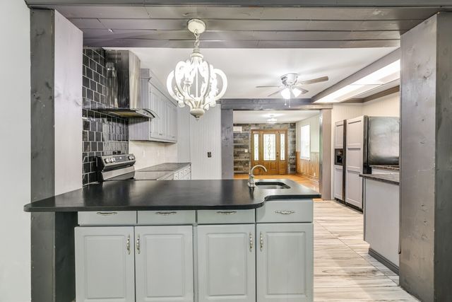 1116 Hitt Ln, Goodlettsville, TN 37072