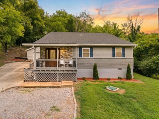 1116 Hitt Ln, Goodlettsville, TN 37072