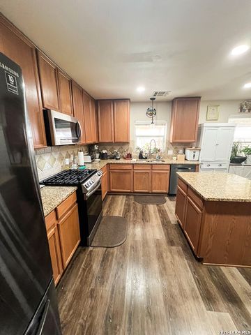 9738 Gypsy Cove, Converse, TX 78109