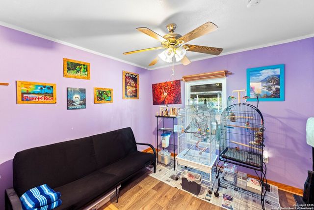 256 county road 5716, Natalia, TX 78059