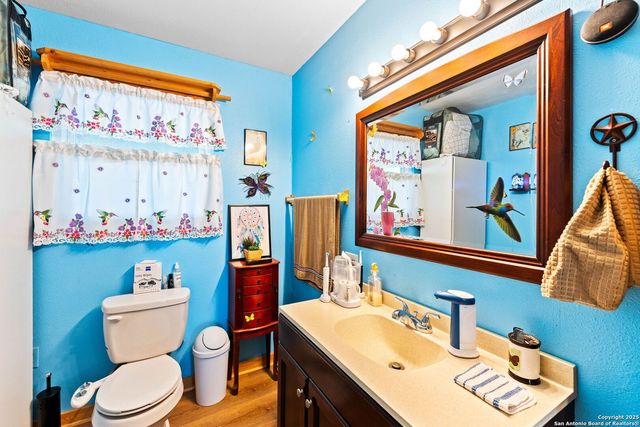 256 county road 5716, Natalia, TX 78059