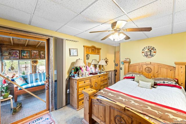 256 county road 5716, Natalia, TX 78059