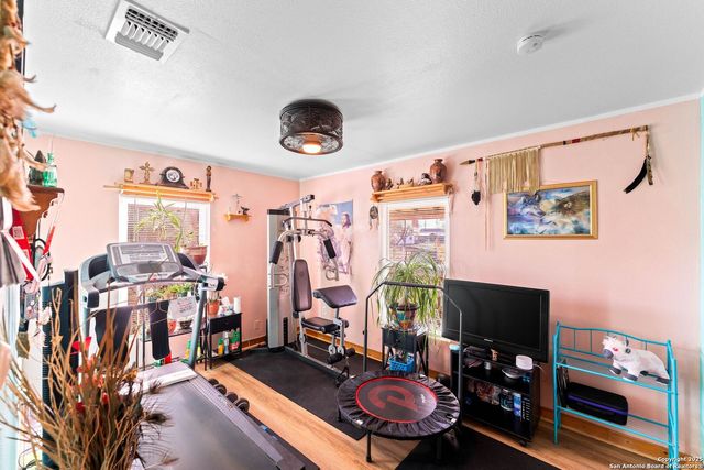 256 county road 5716, Natalia, TX 78059